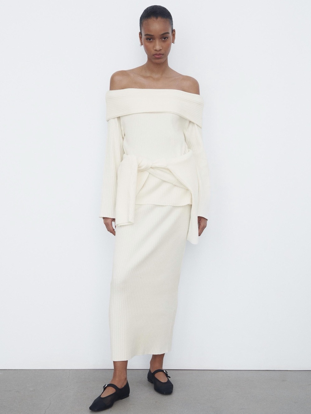Off-the-Shoulder Ribbed Sweater - Picture 12 of 12